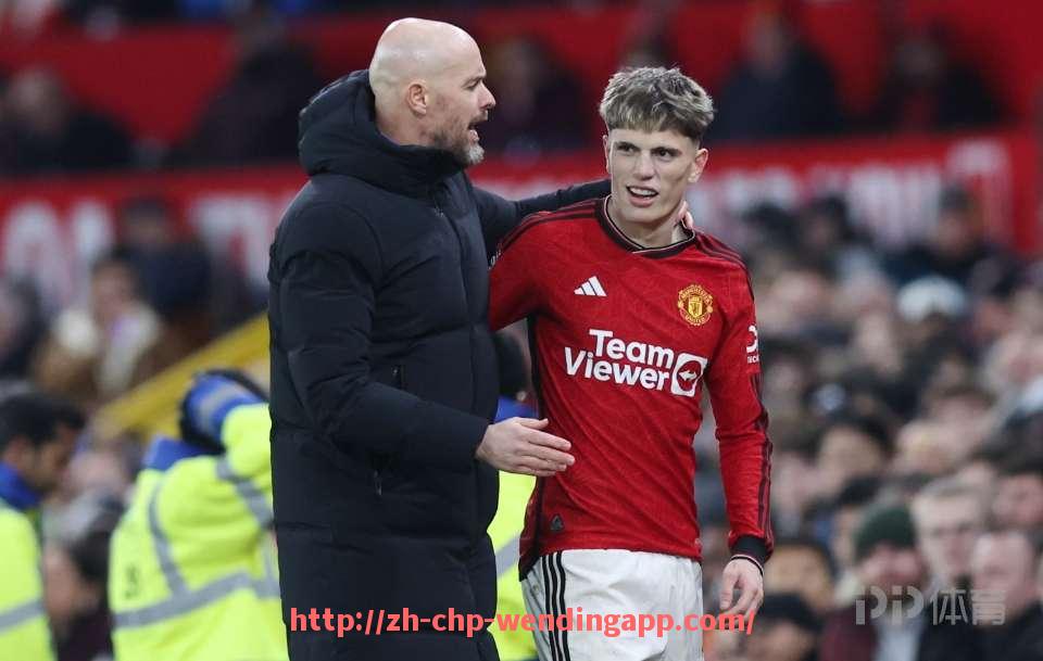 问鼎娱乐官网-意甲球队蛋糕简约造型创意与纪念意义