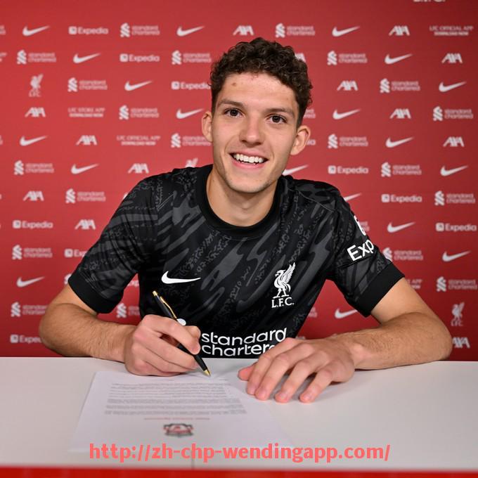 问鼎娱乐官网-法甲球员贡献统计及赛季表现深度解读